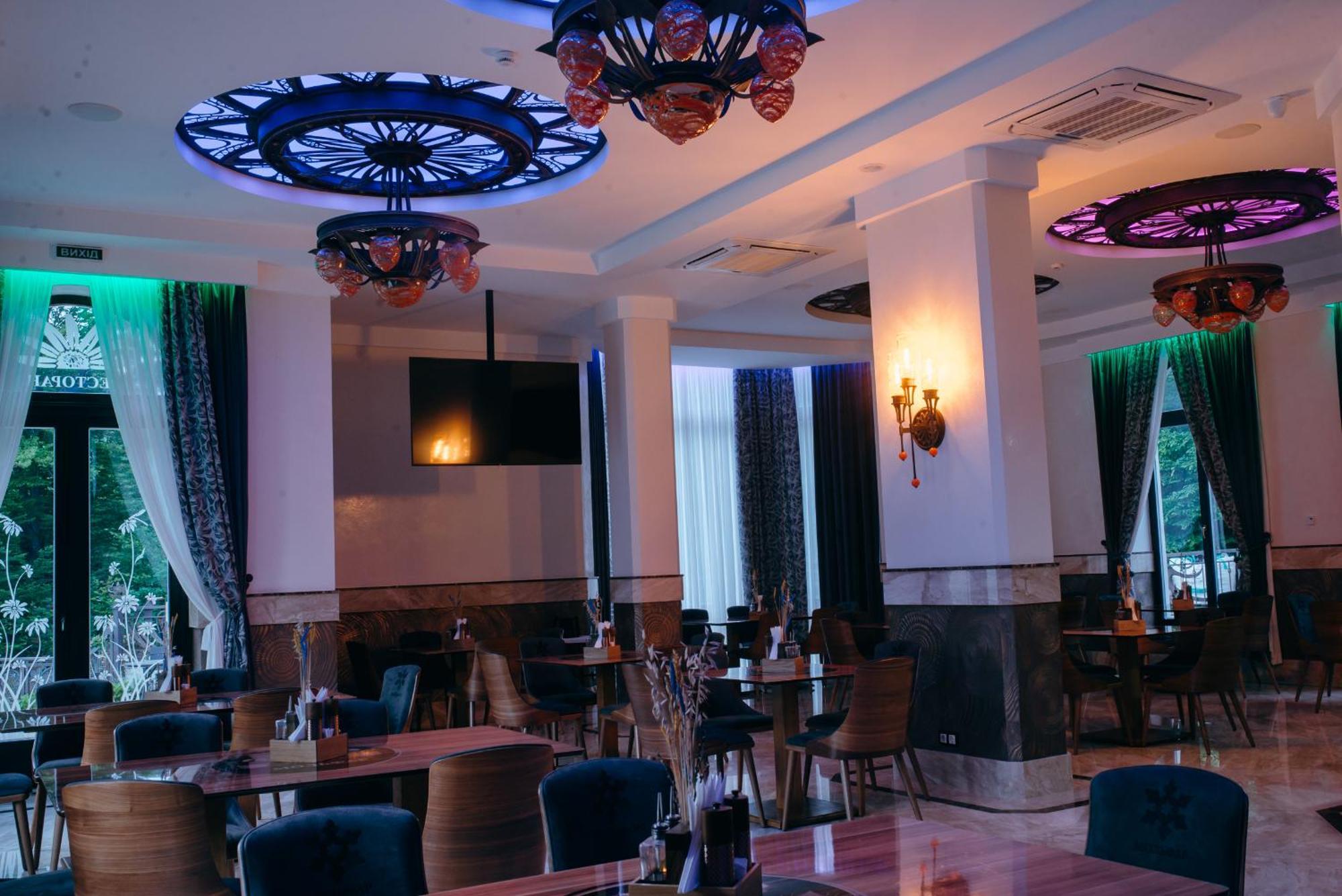 Molfar Resort Hotel & Spa Карпати Shayan Eksteriør billede